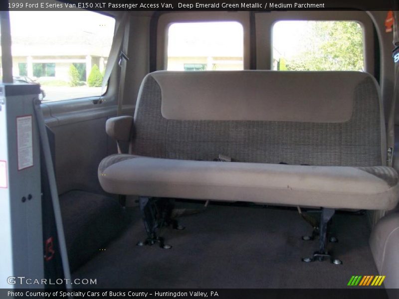 Deep Emerald Green Metallic / Medium Parchment 1999 Ford E Series Van E150 XLT Passenger Access Van