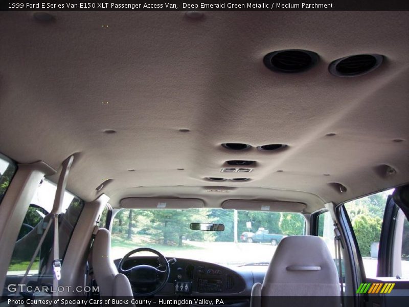 Deep Emerald Green Metallic / Medium Parchment 1999 Ford E Series Van E150 XLT Passenger Access Van