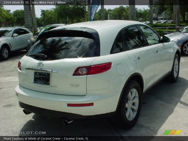 Ivory White Pearl / Willow 2004 Infiniti FX 35