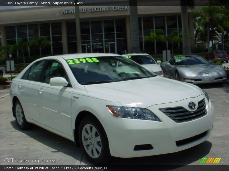 Super White / Ash 2009 Toyota Camry Hybrid
