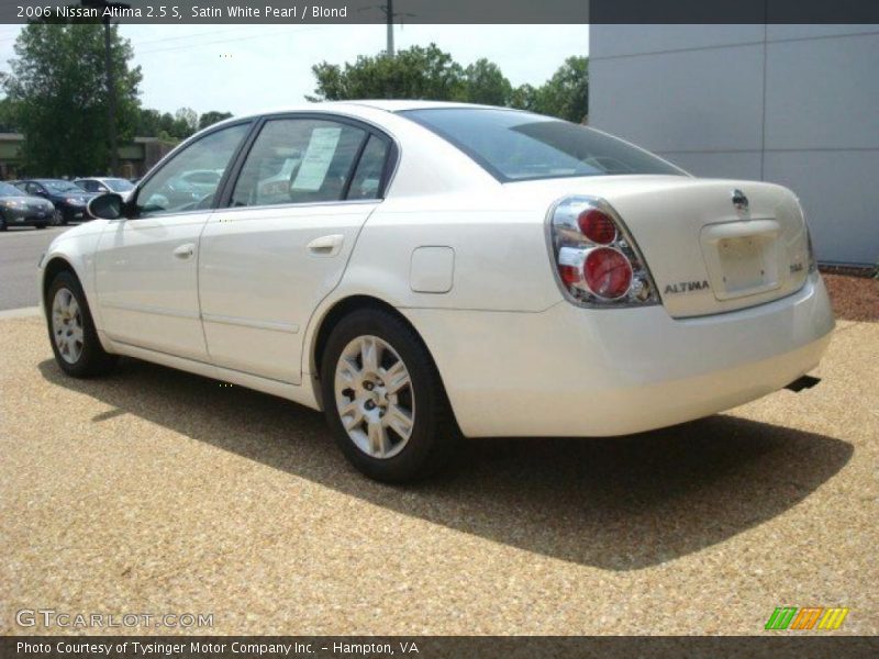 Satin White Pearl / Blond 2006 Nissan Altima 2.5 S