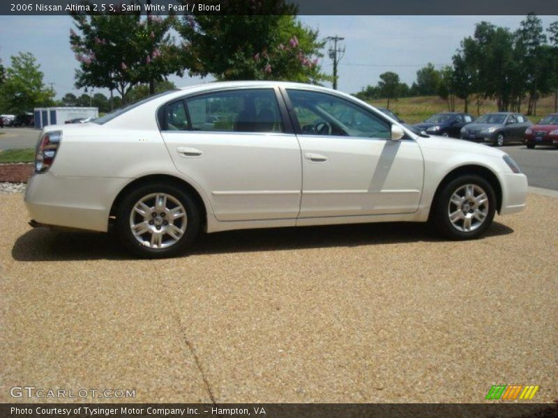 Satin White Pearl / Blond 2006 Nissan Altima 2.5 S