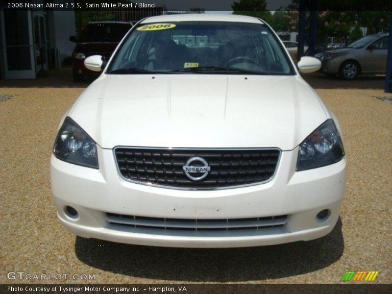 Satin White Pearl / Blond 2006 Nissan Altima 2.5 S