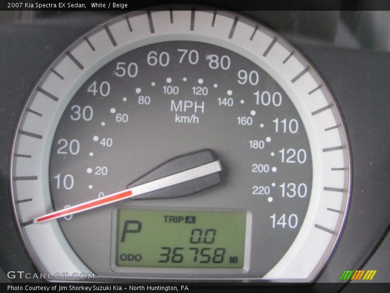 White / Beige 2007 Kia Spectra EX Sedan