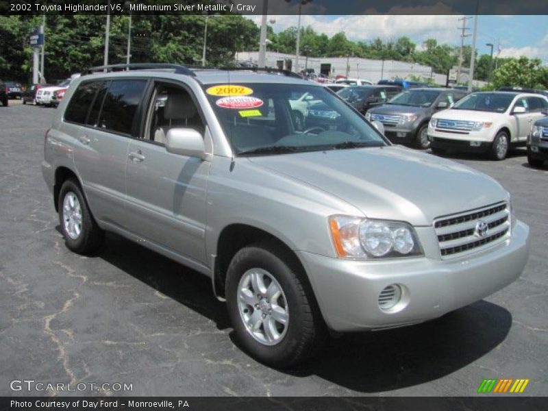 Millennium Silver Metallic / Gray 2002 Toyota Highlander V6