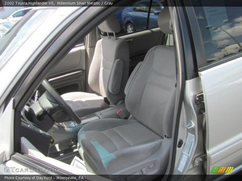 Millennium Silver Metallic / Gray 2002 Toyota Highlander V6