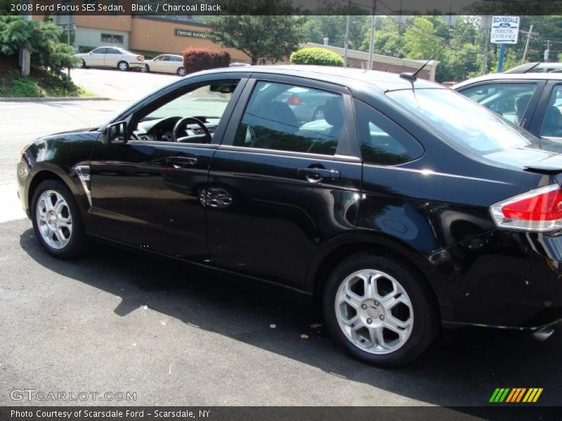 Black / Charcoal Black 2008 Ford Focus SES Sedan