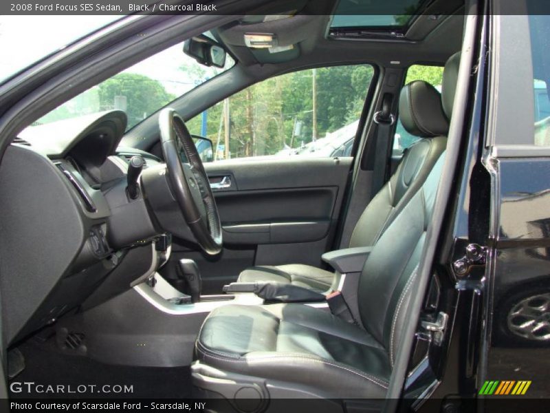 Black / Charcoal Black 2008 Ford Focus SES Sedan