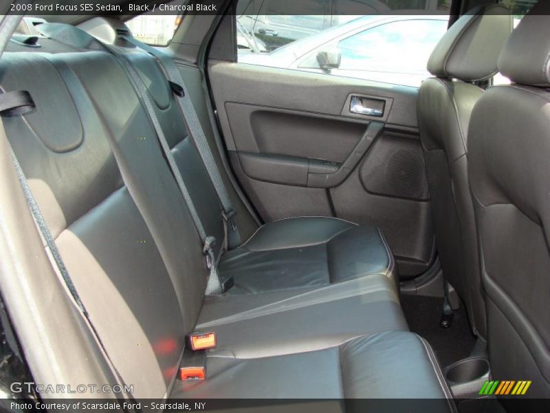 Black / Charcoal Black 2008 Ford Focus SES Sedan