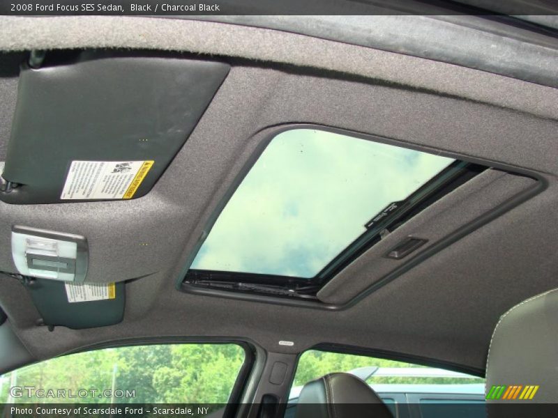 Black / Charcoal Black 2008 Ford Focus SES Sedan