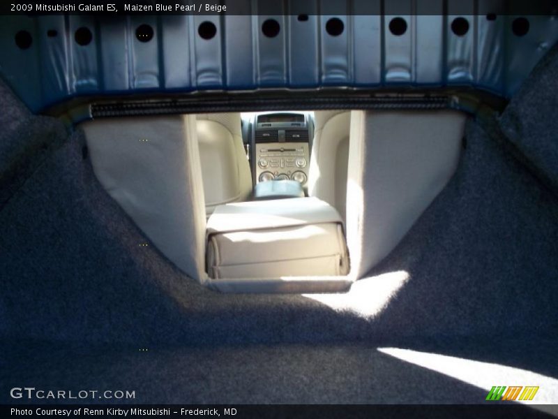 Maizen Blue Pearl / Beige 2009 Mitsubishi Galant ES