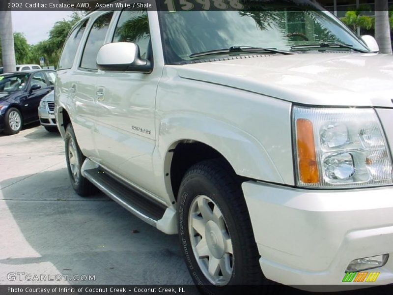 Aspen White / Shale 2002 Cadillac Escalade AWD