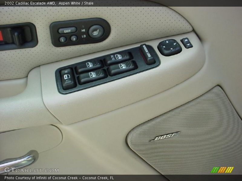 Aspen White / Shale 2002 Cadillac Escalade AWD