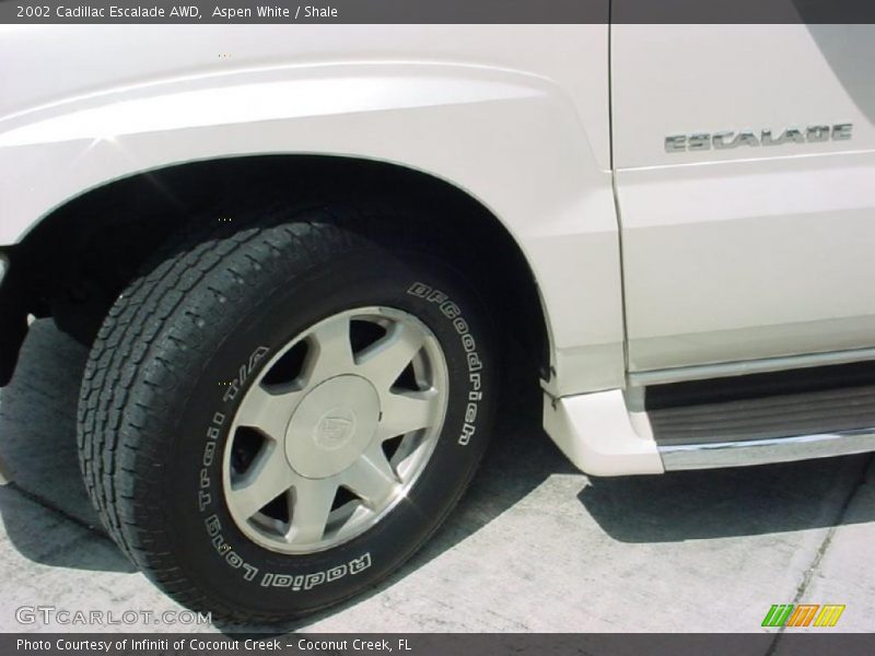 Aspen White / Shale 2002 Cadillac Escalade AWD