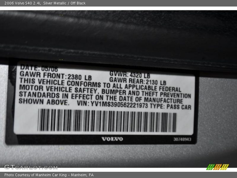 Silver Metallic / Off Black 2006 Volvo S40 2.4i