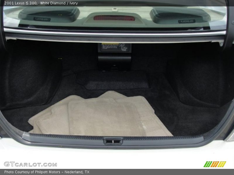 White Diamond / Ivory 2001 Lexus IS 300