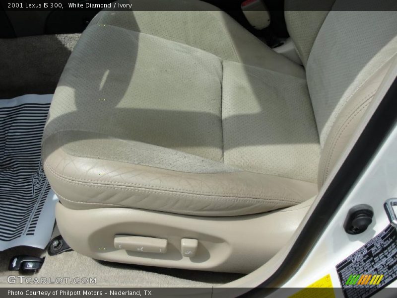 White Diamond / Ivory 2001 Lexus IS 300