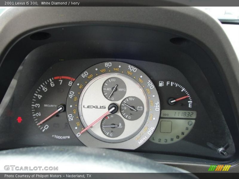 White Diamond / Ivory 2001 Lexus IS 300