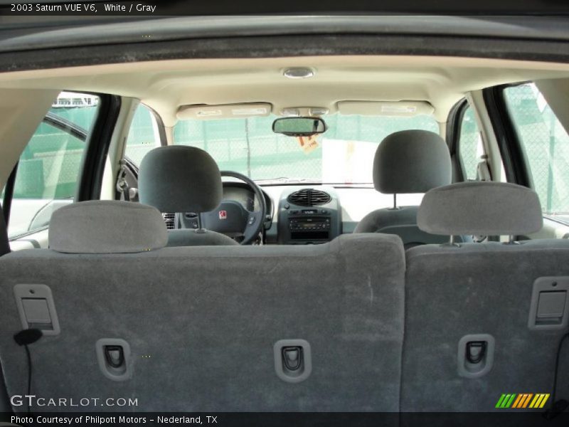 White / Gray 2003 Saturn VUE V6