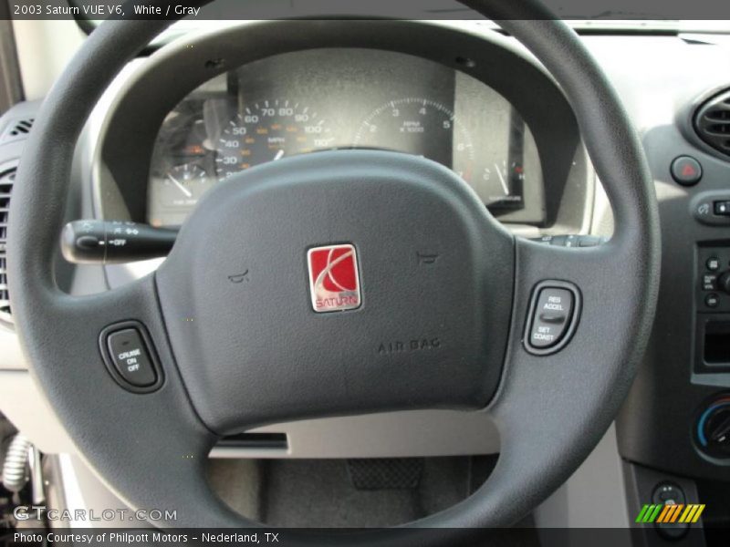 White / Gray 2003 Saturn VUE V6