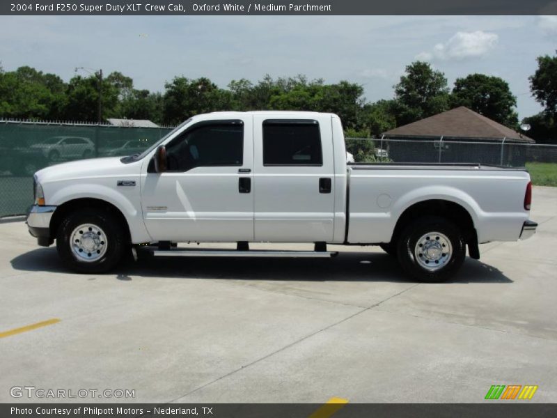 Oxford White / Medium Parchment 2004 Ford F250 Super Duty XLT Crew Cab