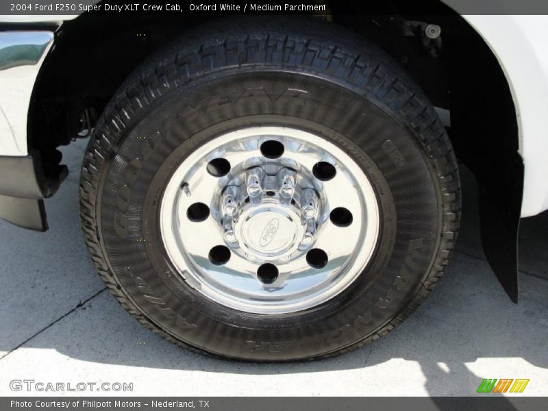 Oxford White / Medium Parchment 2004 Ford F250 Super Duty XLT Crew Cab