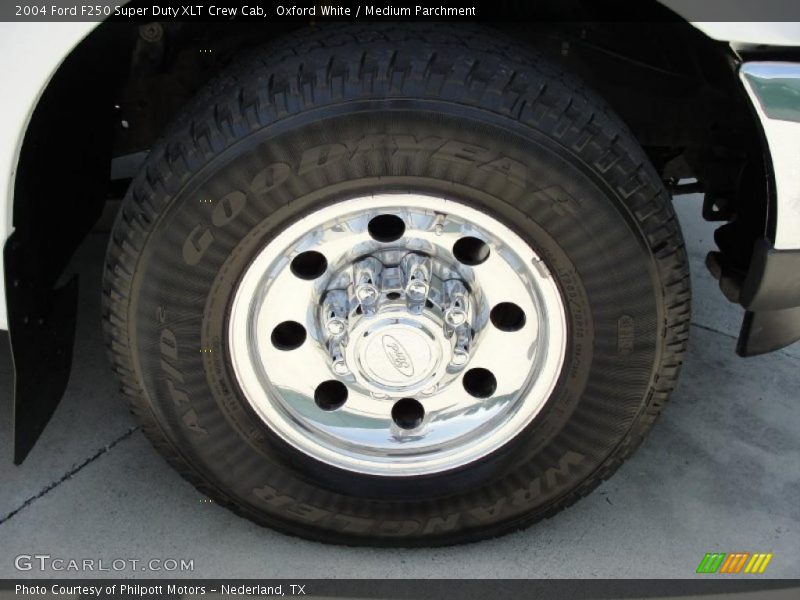 Oxford White / Medium Parchment 2004 Ford F250 Super Duty XLT Crew Cab