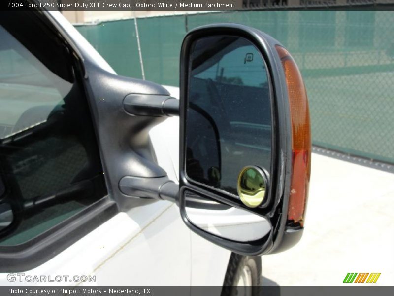 Oxford White / Medium Parchment 2004 Ford F250 Super Duty XLT Crew Cab