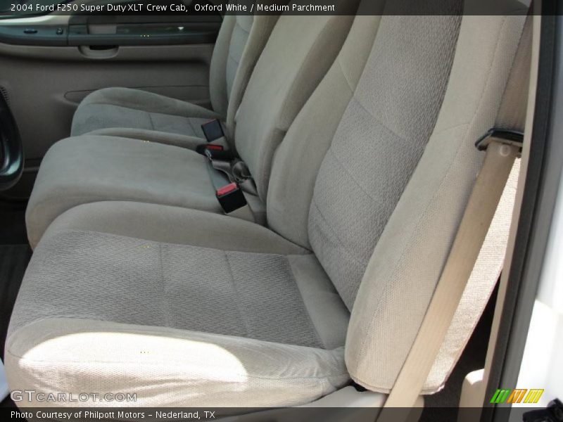 Oxford White / Medium Parchment 2004 Ford F250 Super Duty XLT Crew Cab