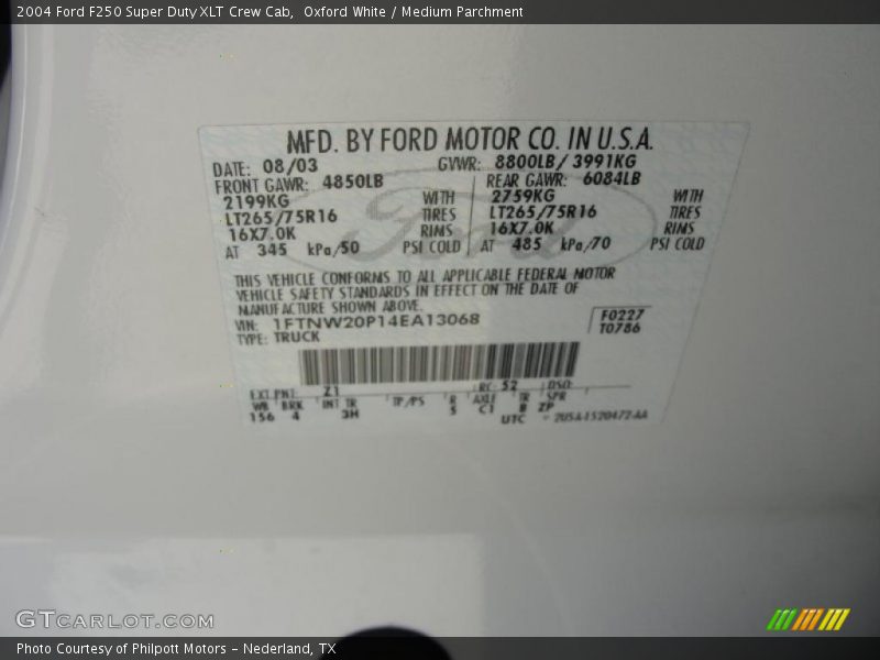 Oxford White / Medium Parchment 2004 Ford F250 Super Duty XLT Crew Cab