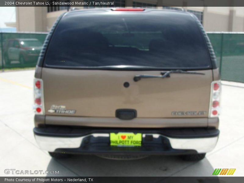 Sandalwood Metallic / Tan/Neutral 2004 Chevrolet Tahoe LS