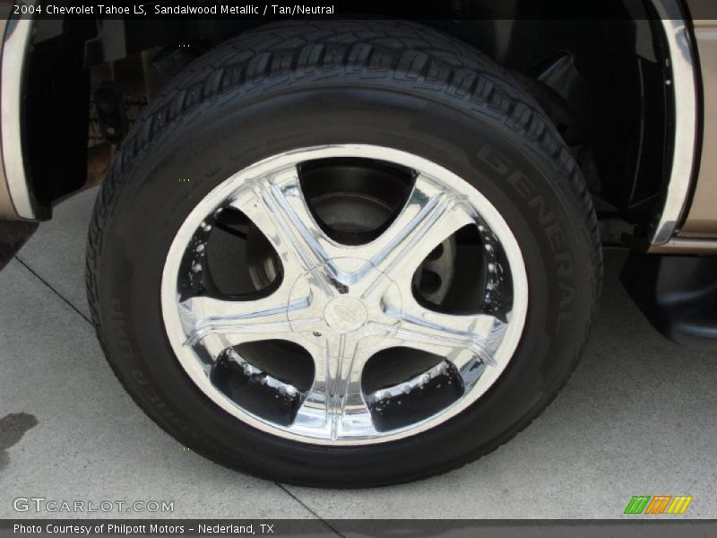 Sandalwood Metallic / Tan/Neutral 2004 Chevrolet Tahoe LS