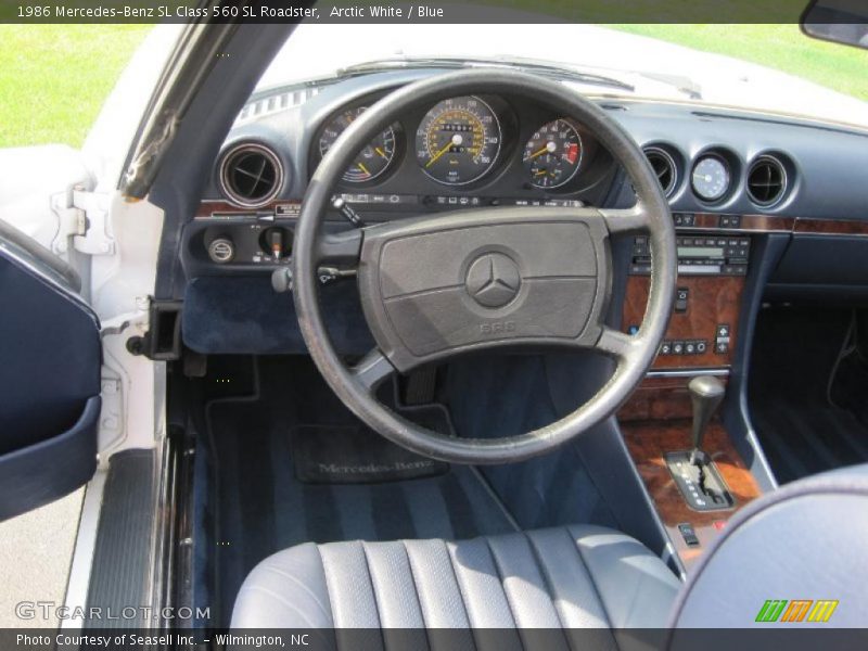  1986 SL Class 560 SL Roadster Steering Wheel
