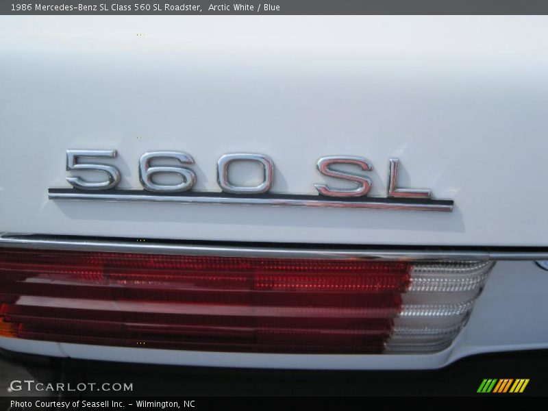  1986 SL Class 560 SL Roadster Logo