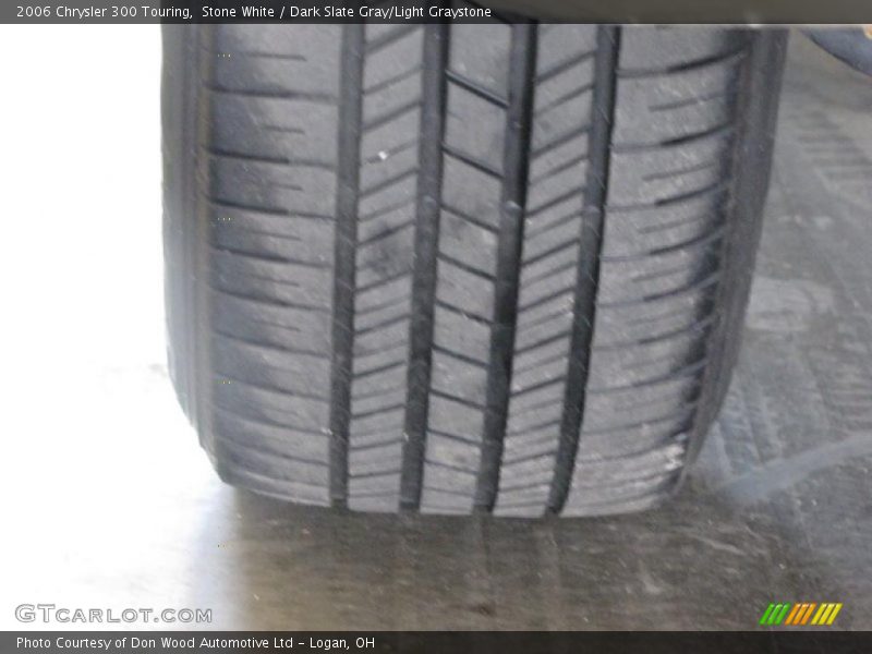 Stone White / Dark Slate Gray/Light Graystone 2006 Chrysler 300 Touring