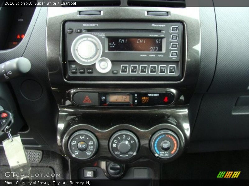Super White / Charcoal 2010 Scion xD