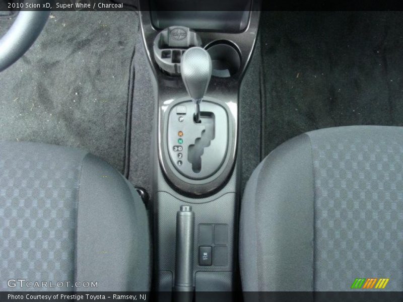 Super White / Charcoal 2010 Scion xD