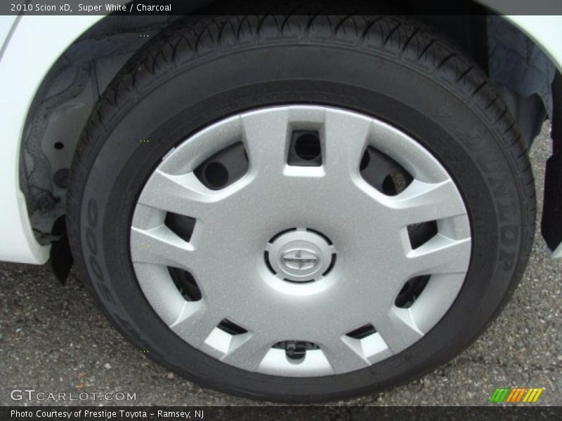 Super White / Charcoal 2010 Scion xD