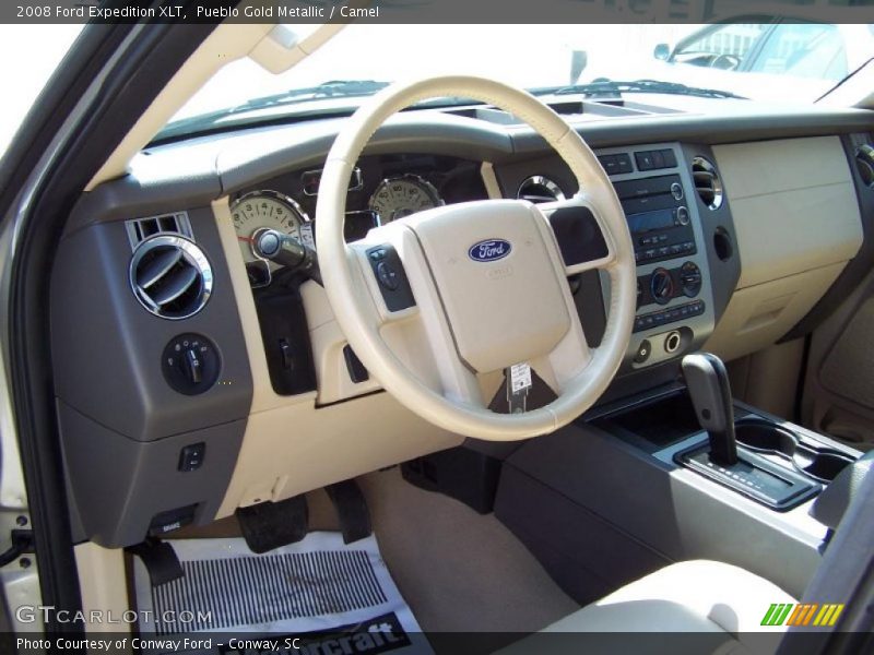Pueblo Gold Metallic / Camel 2008 Ford Expedition XLT