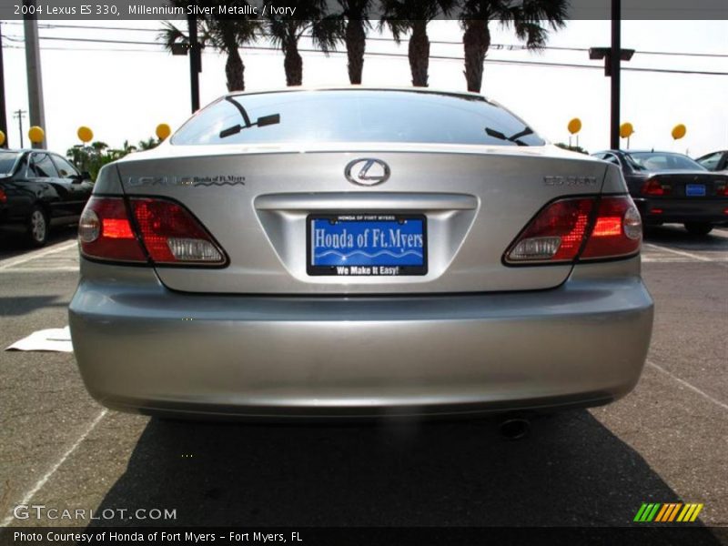 Millennium Silver Metallic / Ivory 2004 Lexus ES 330