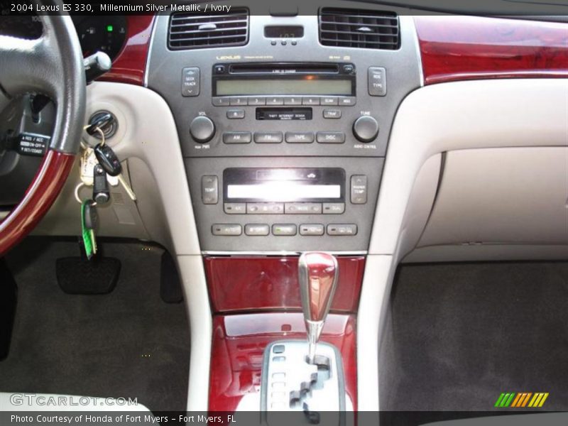 Millennium Silver Metallic / Ivory 2004 Lexus ES 330