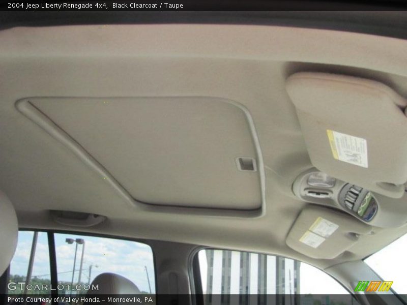 Black Clearcoat / Taupe 2004 Jeep Liberty Renegade 4x4