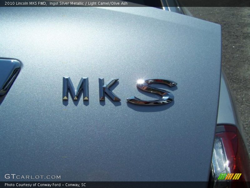 Ingot Silver Metallic / Light Camel/Olive Ash 2010 Lincoln MKS FWD