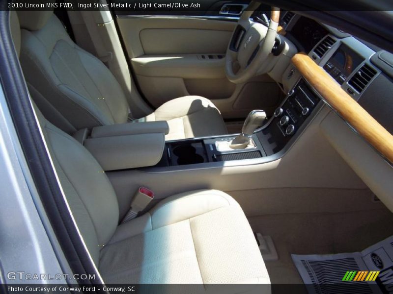 Ingot Silver Metallic / Light Camel/Olive Ash 2010 Lincoln MKS FWD