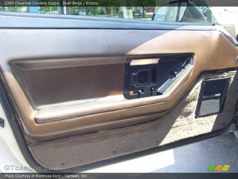 Silver Beige / Bronze 1986 Chevrolet Corvette Coupe