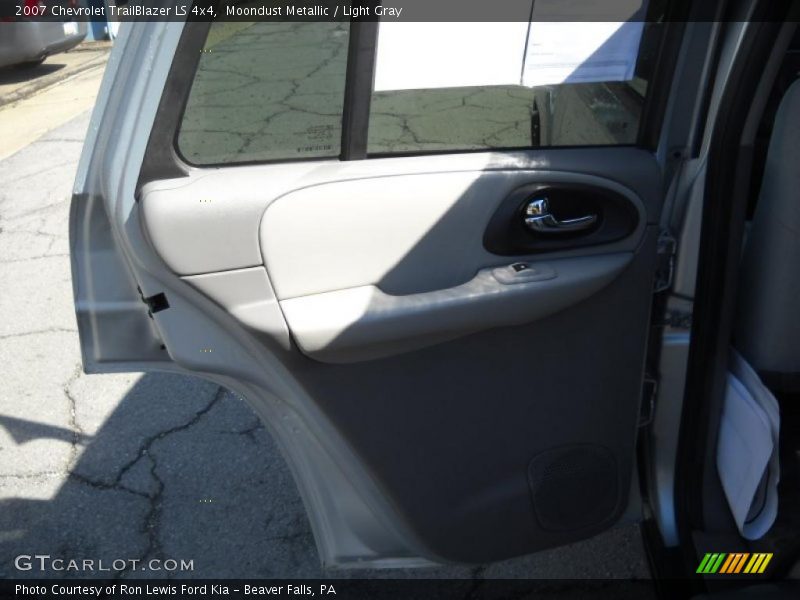 Moondust Metallic / Light Gray 2007 Chevrolet TrailBlazer LS 4x4