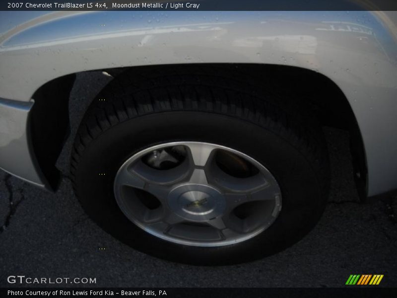 Moondust Metallic / Light Gray 2007 Chevrolet TrailBlazer LS 4x4