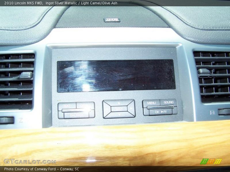 Ingot Silver Metallic / Light Camel/Olive Ash 2010 Lincoln MKS FWD
