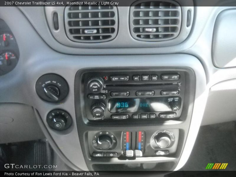Moondust Metallic / Light Gray 2007 Chevrolet TrailBlazer LS 4x4