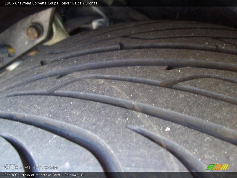 Silver Beige / Bronze 1986 Chevrolet Corvette Coupe